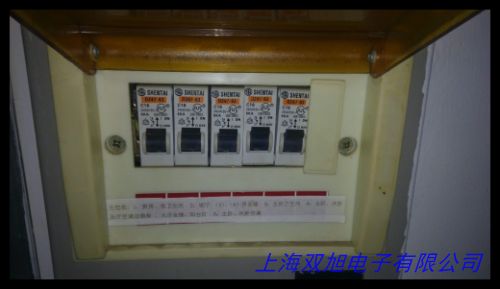 施耐德電動機(jī)保護(hù)斷路器 GV3-M25 20-25A 現(xiàn)貨庫存質(zhì)保一年
